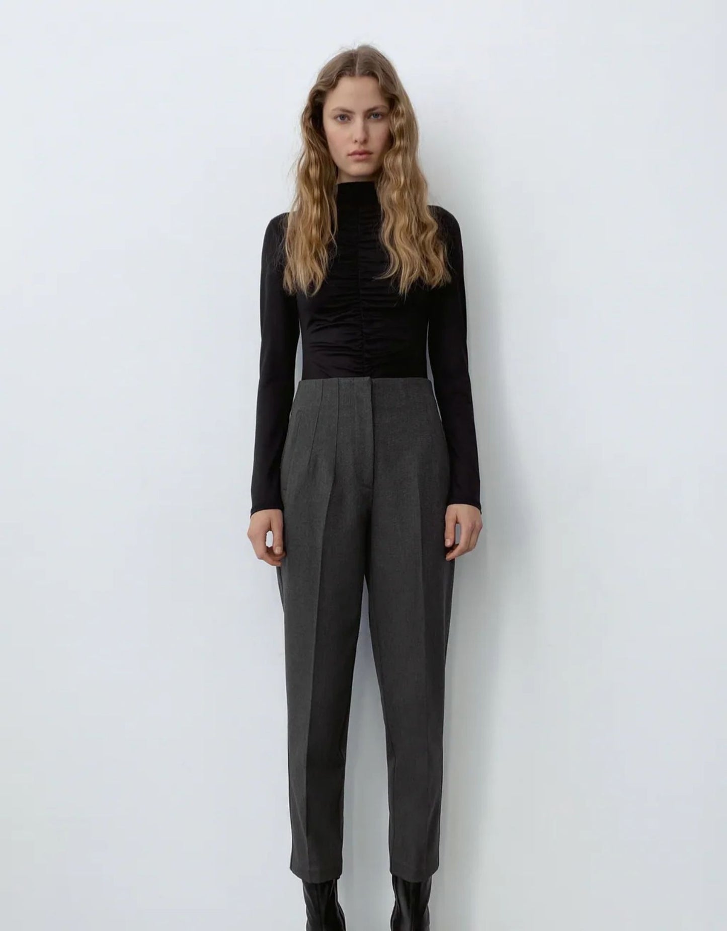 ๐โโ๏ธ Tailored Pleat High Waist Pants