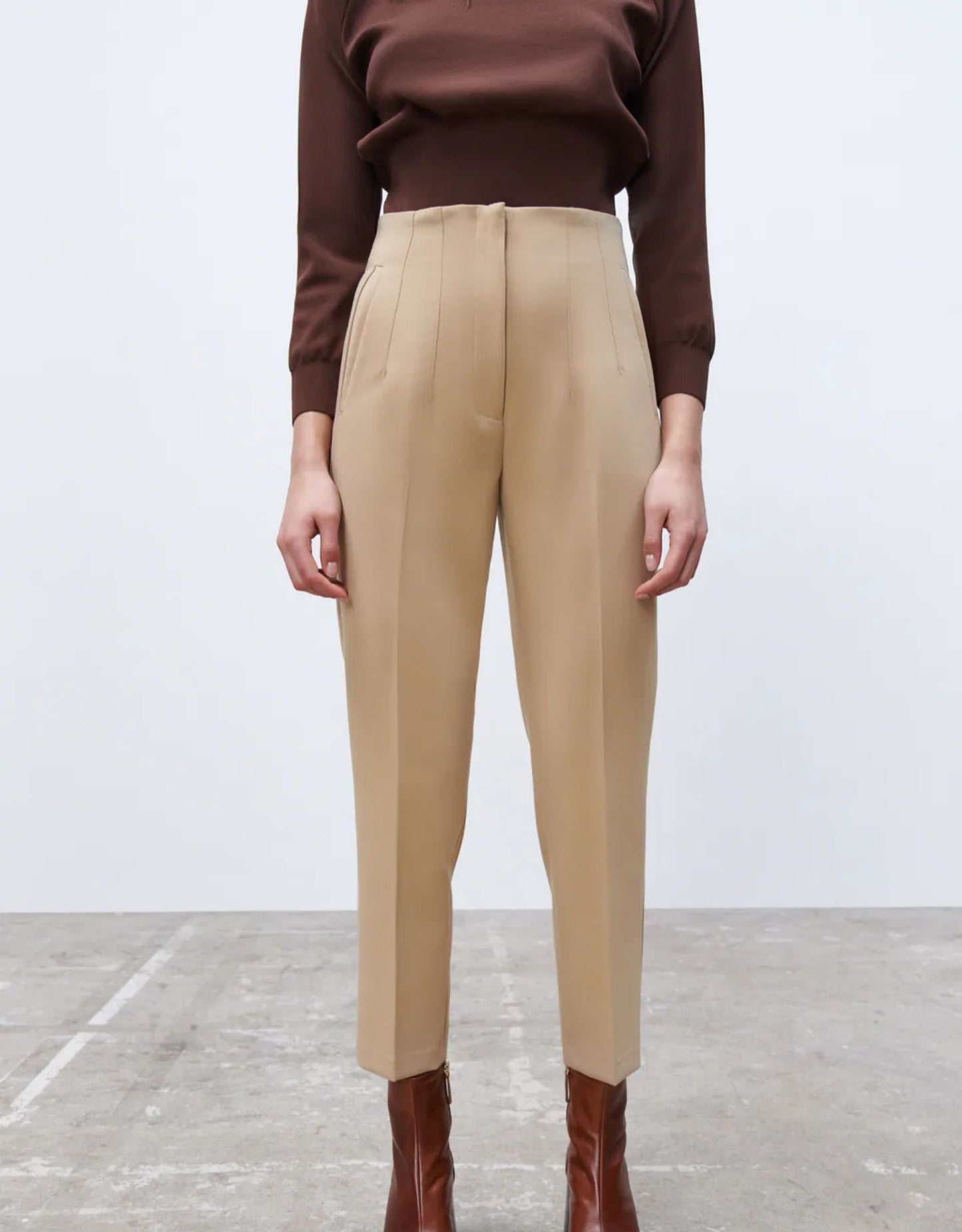 ๐โโ๏ธ Tailored Pleat High Waist Pants