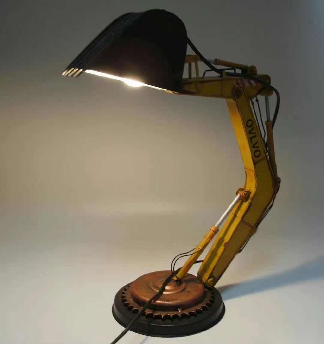 Digger Desk Lamp Unique Table Lamp LED