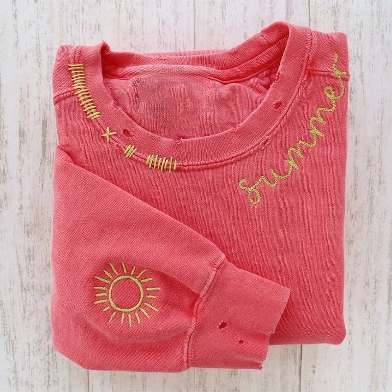 🌈Vintage Custom Embroidered Hand Distressed Crew Neck Sweatshirt👚