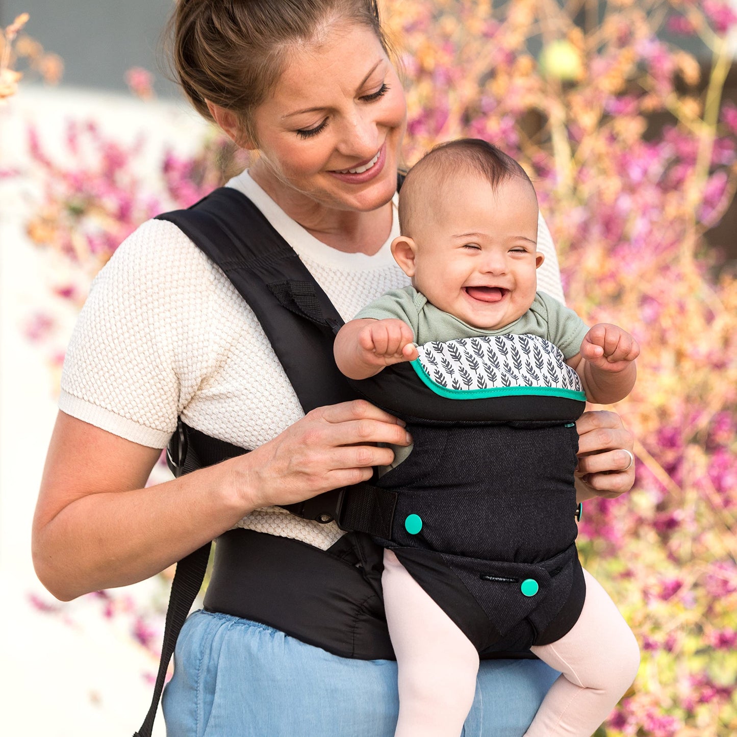 4-in-1 Carrier - baby carrier