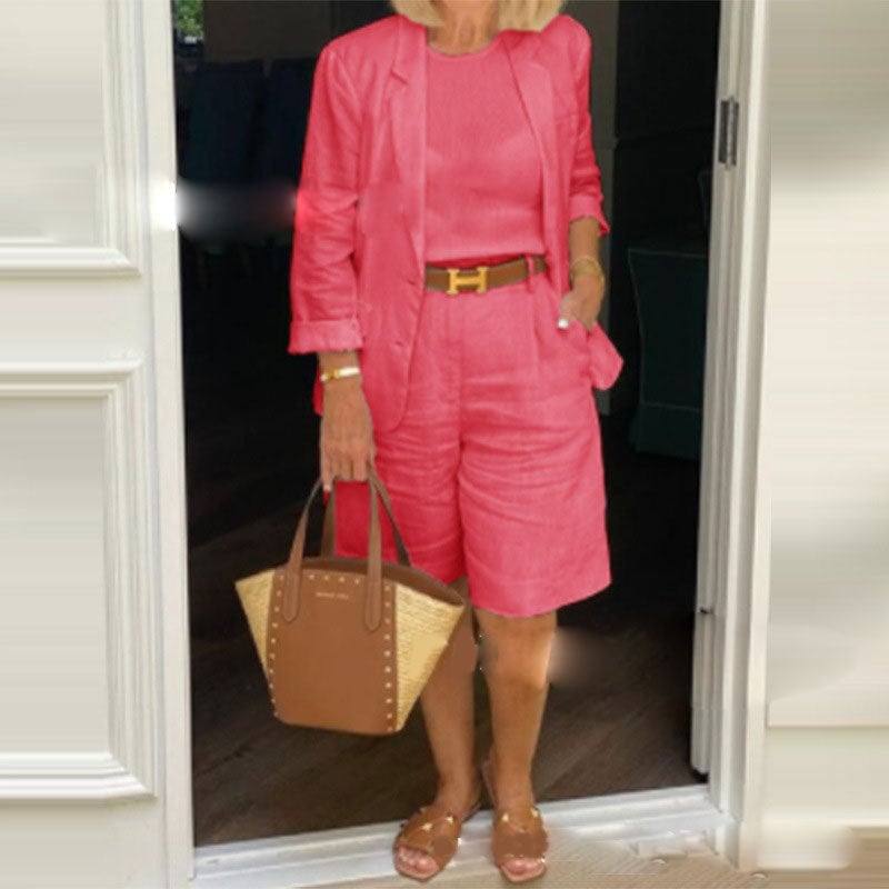 🔥Two-piece set with three-dimensional floral top, blazer and shorts.